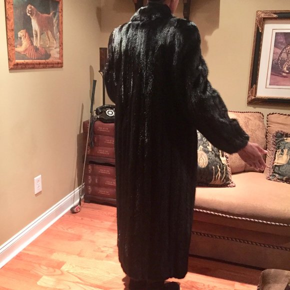 Brown Fine Ranch Mink Male Pelts From Finland Coat - Picture 5 of 8